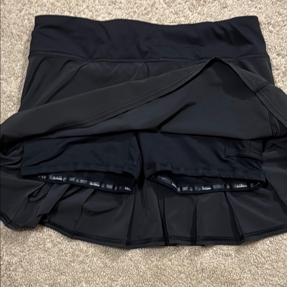 Lululemon Run- Pace Setter Skirt Sz6 Black - Picture 14 of 14